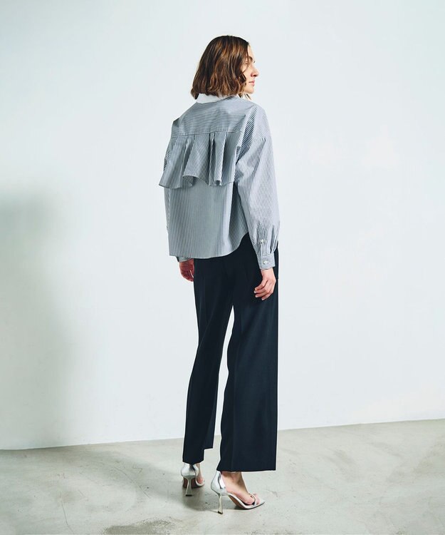 GRACE CONTINENTAL バックコンシャスシャツ ストライプ