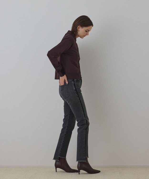 GRACE CONTINENTAL ラインスリムデニムパンツ ブラック