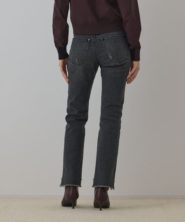 GRACE CONTINENTAL ラインスリムデニムパンツ ブラック