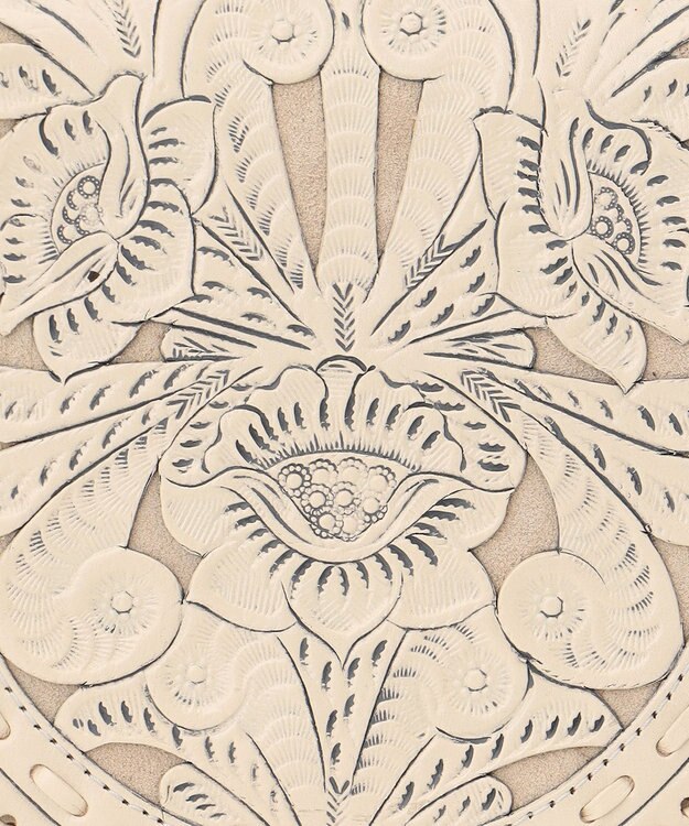 GRACE CONTINENTAL Half moon bag キナリ