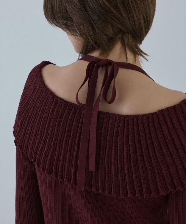 GRACE CONTINENTAL アイレットフレアニットトップ ボルドー