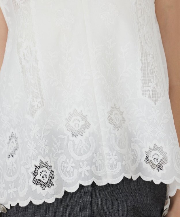 GRACE CONTINENTAL 刺繍スキッパートップ ホワイト