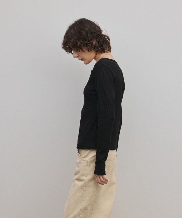 GRACE CONTINENTAL ヘンリーネックカットトップ ブラック