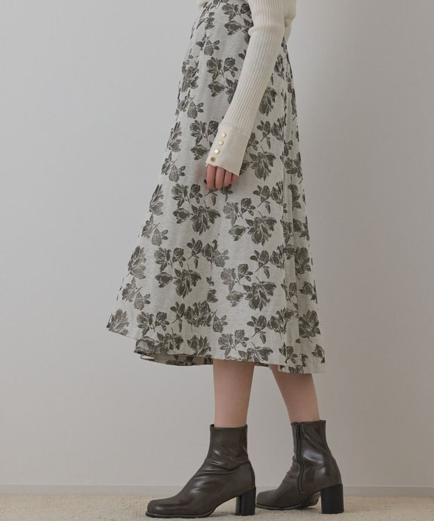 GRACE CONTINENTAL ラメフラワージャガードフレアスカート キナリ