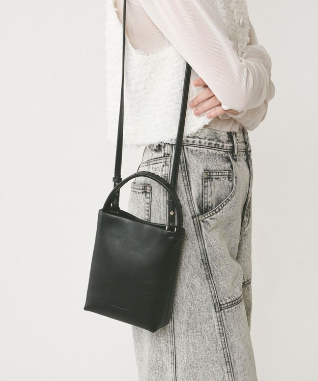 GRACE CONTINENTAL ADD CULUMN BEND　BAG ブラック