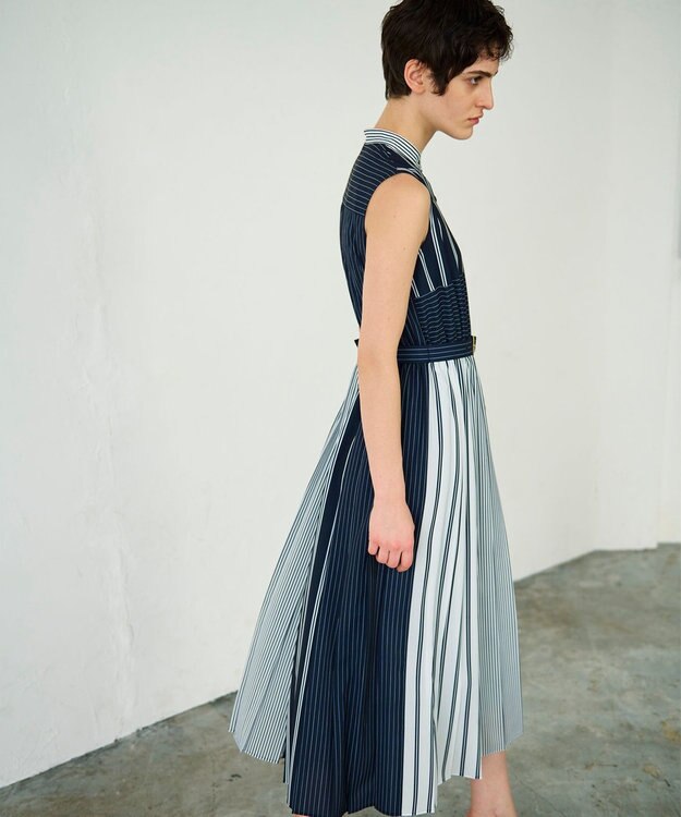 GRACE CONTINENTAL ストライププリントワンピース ネイビー