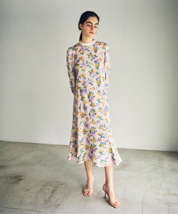 GRACE CONTINENTAL フラワー刺繍フレアスカート キナリ