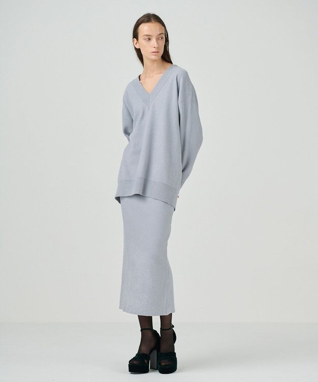 GRACE CONTINENTAL ラメVネックニットトップ グレー