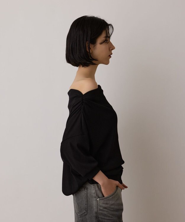 GRACE CONTINENTAL ドレープカットトップ ブラック