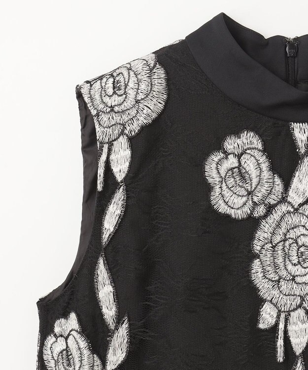 GRACE CONTINENTAL ハイネック刺繍ワンピース ブラック