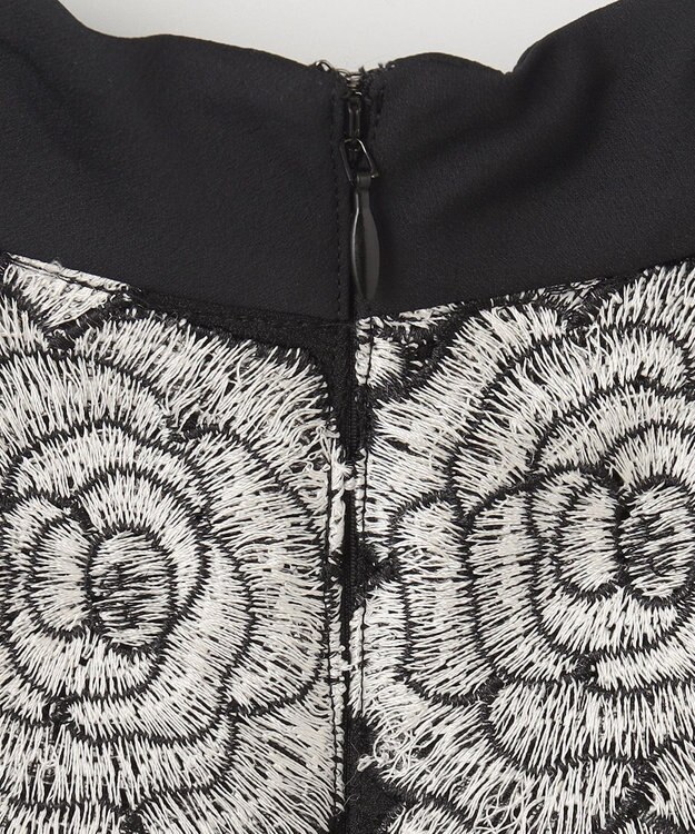 GRACE CONTINENTAL ハイネック刺繍ワンピース ブラック