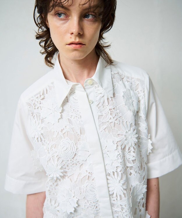 GRACE CONTINENTAL ケミカルフラワードレスシャツ ホワイト