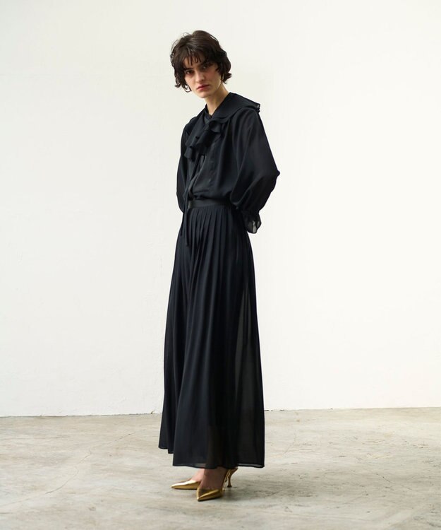 GRACE CONTINENTAL シアープリーツパンツ ブラック