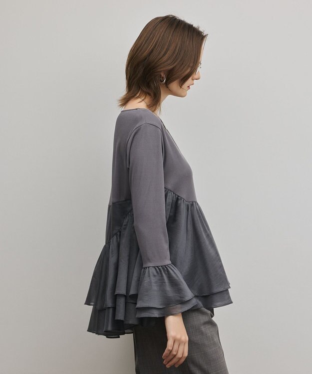 GRACE CONTINENTAL フレアカットトップ グレー