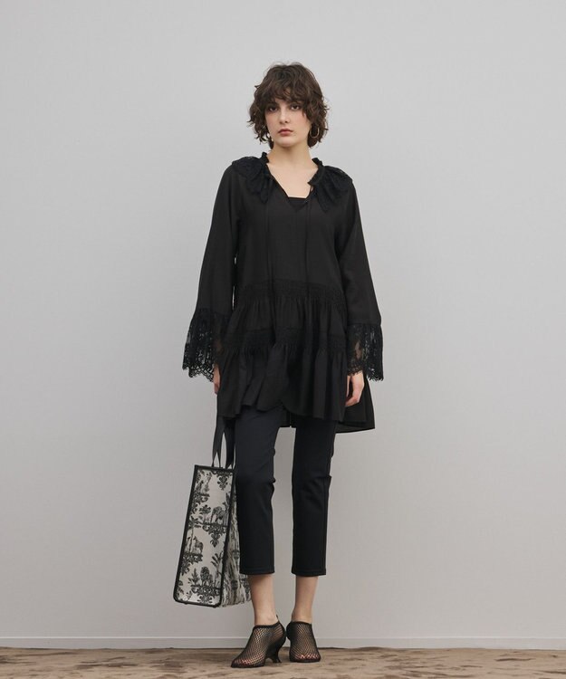 GRACE CONTINENTAL レースカラーチュニックブラウス ブラック