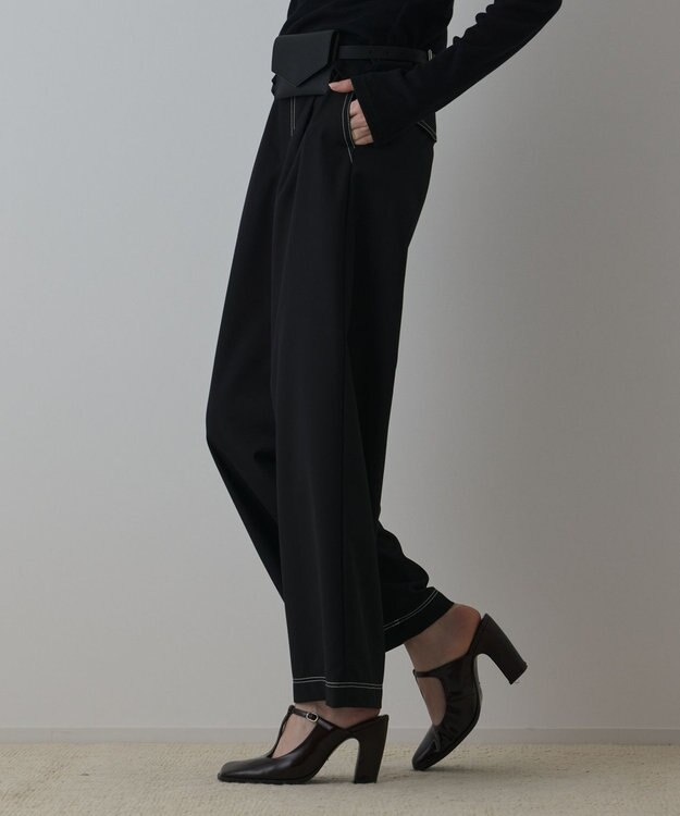 GRACE CONTINENTAL タックカーブパンツ ブラック