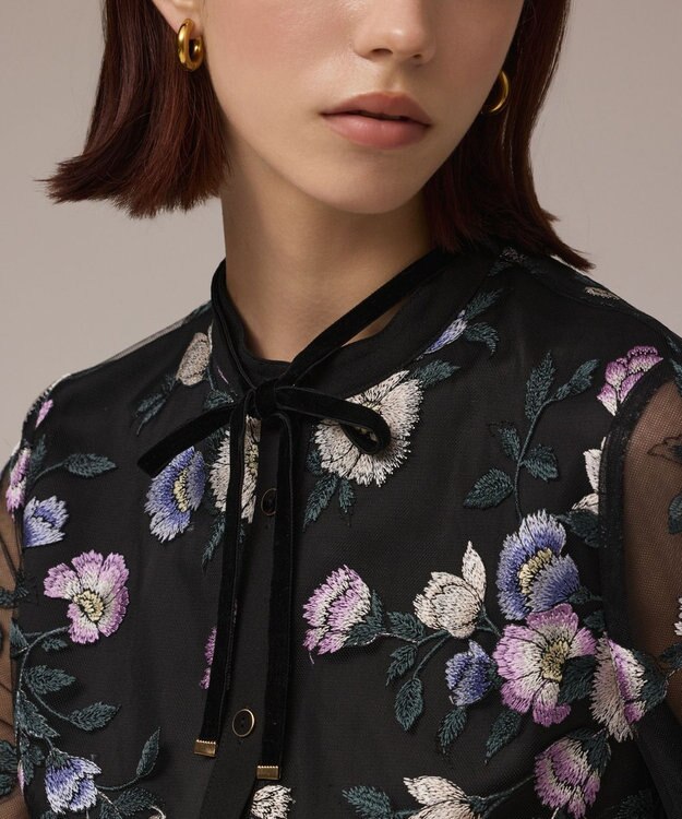 GRACE CONTINENTAL マルチ刺繍フレアワンピース ブラック