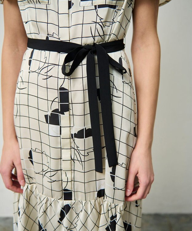 GRACE CONTINENTAL ラインフラワーシャツドレス キナリ