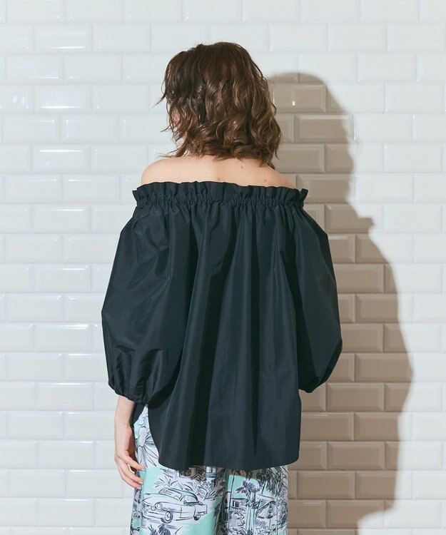 GRACE CONTINENTAL ボリュームスリーブトップ ブラック