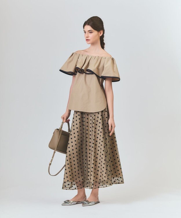 GRACE CONTINENTAL ラッフルトリミングブラウス ベージュ