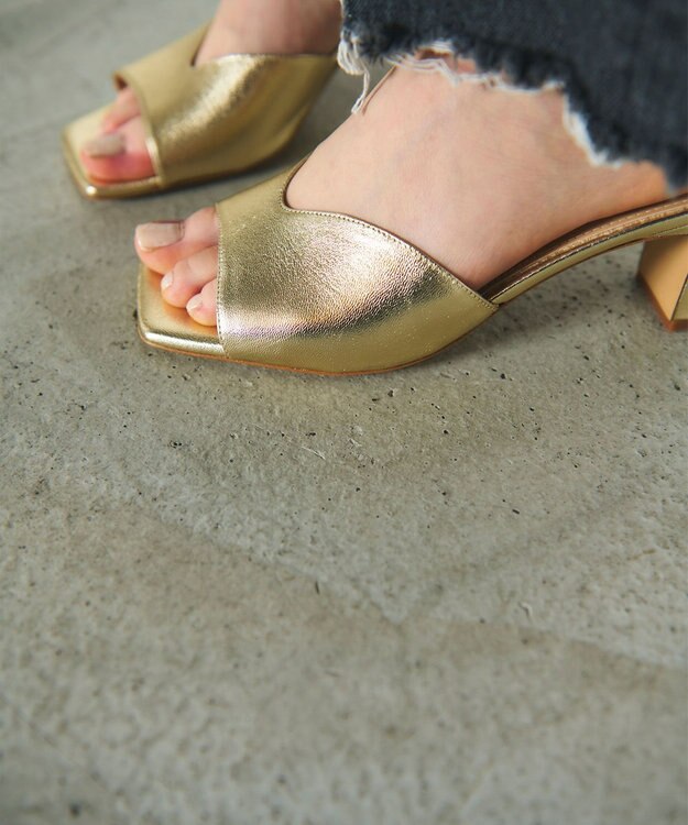 GRACE CONTINENTAL FABIO RUSCONI メタリックミュール ゴールド