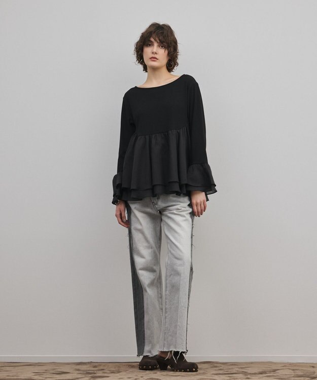 GRACE CONTINENTAL フレアカットトップ ブラック