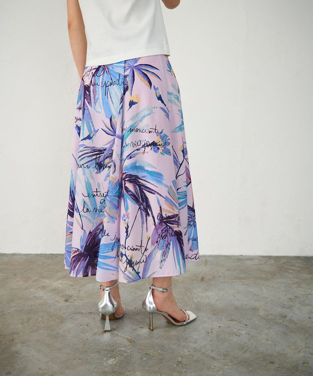 GRACE CONTINENTAL リゾートリーフプリントスカート ラベンダー