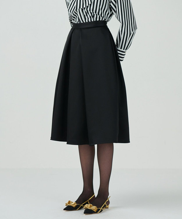 GRACE CONTINENTAL ボリュームサテンタックスカート ブラック