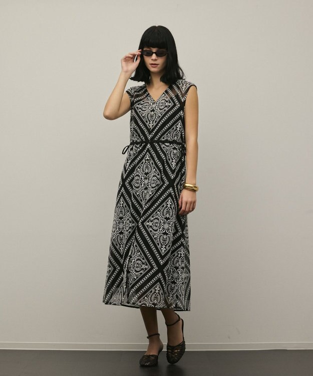 GRACE CONTINENTAL 刺繍ジレワンピース ブラック