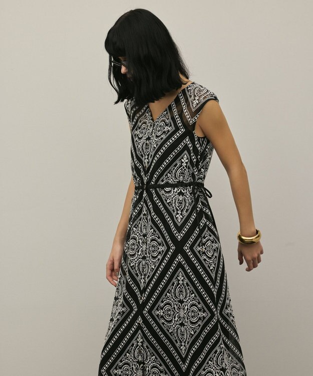 GRACE CONTINENTAL 刺繍ジレワンピース ブラック