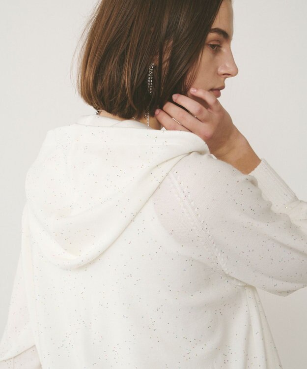 GRACE CONTINENTAL スパンコールニットパーカー ホワイト