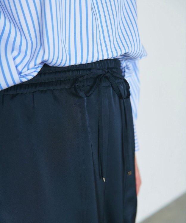 GRACE CONTINENTAL サテンワークパンツ ネイビー