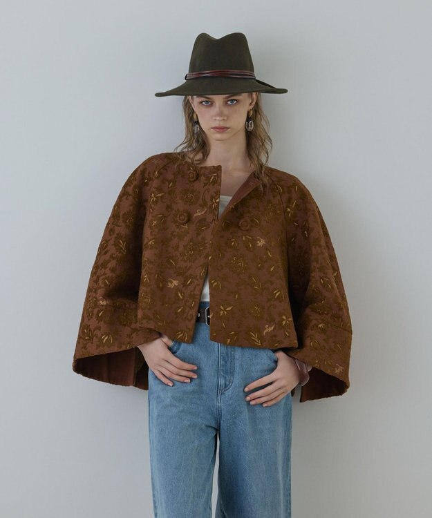 GRACE CONTINENTAL サラサジャガードケープジャケット ブラウン