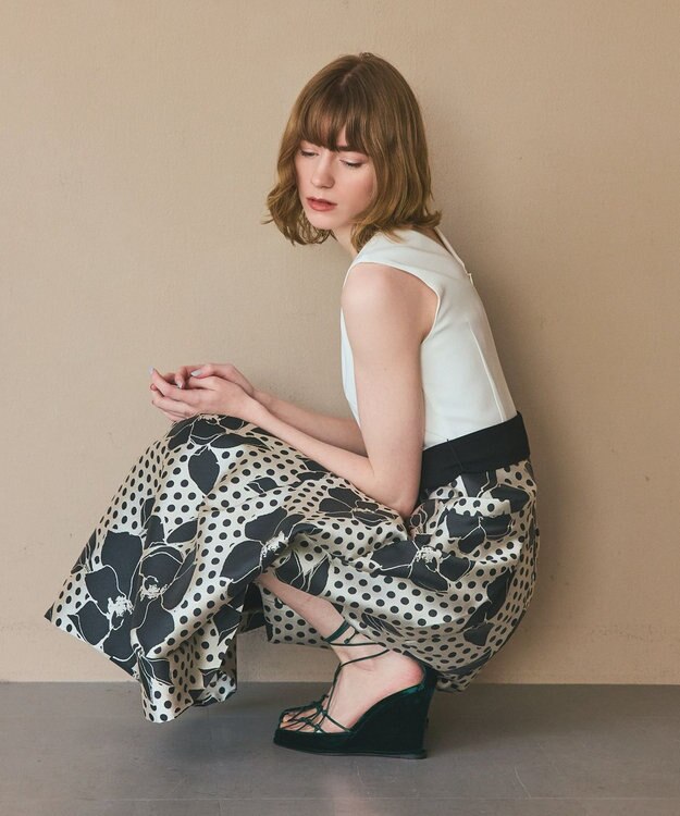 GRACE CONTINENTAL ドットボタニカルジャガードドレス ホワイト