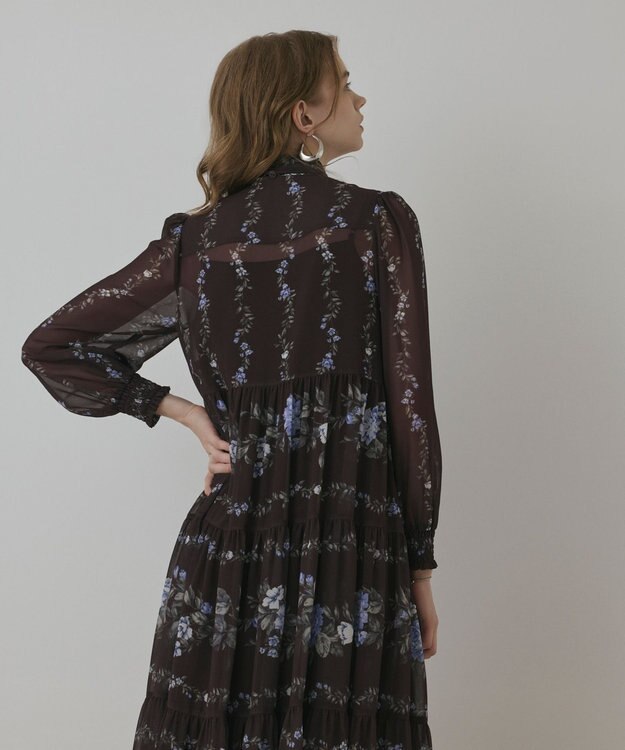 GRACE CONTINENTAL フラワープリントティアードワンピース ブラウン