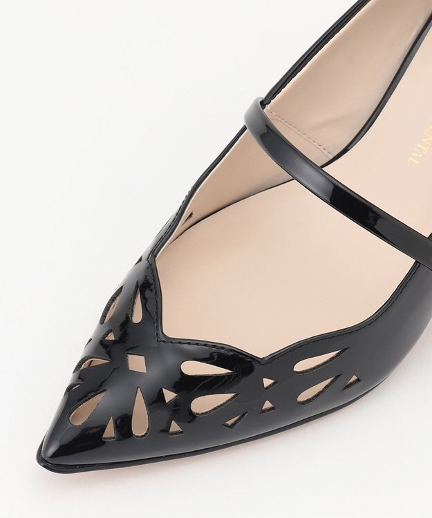 GRACE CONTINENTAL カットワークローパンプス ブラック