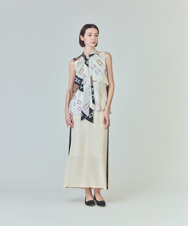 GRACE CONTINENTAL ラインビジューロングスカート キナリ