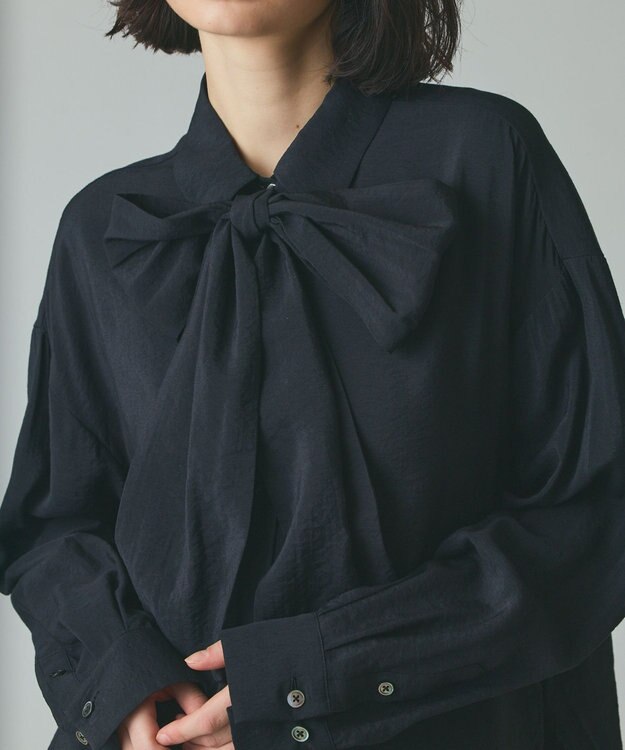 GRACE CONTINENTAL ボウタイシアーシャツ ブラック