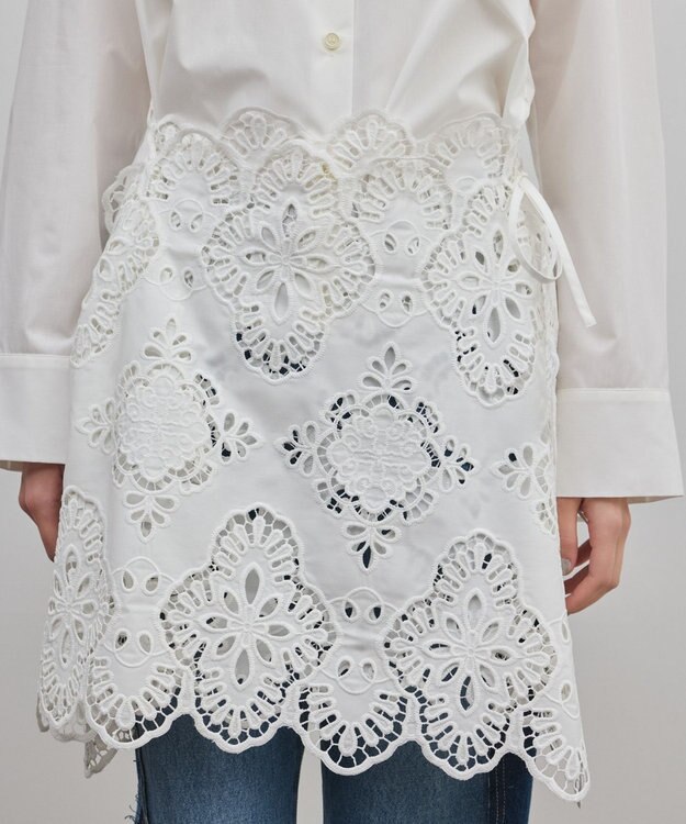 GRACE CONTINENTAL カット刺繍イレギュラーシャツ ホワイト