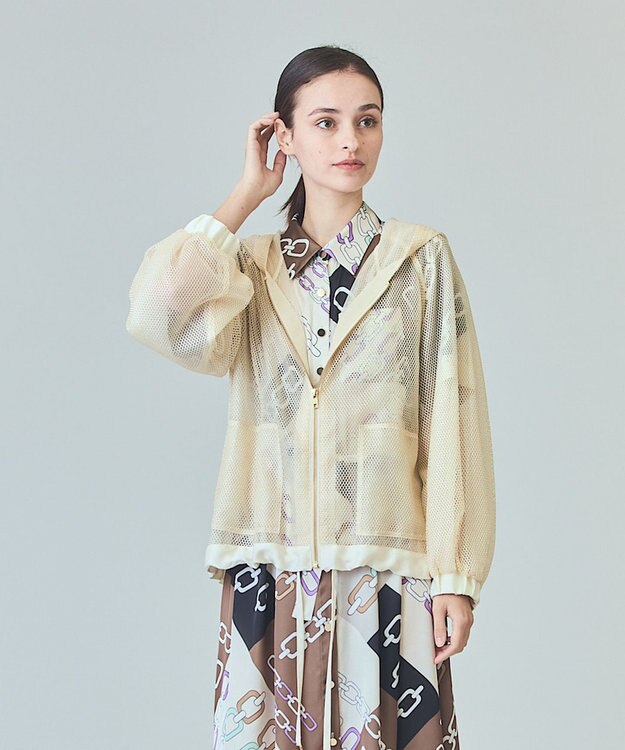 GRACE CONTINENTAL マクラメメッシュフーディー キナリ