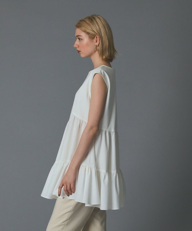 GRACE CONTINENTAL フレア切替カットトップ ホワイト
