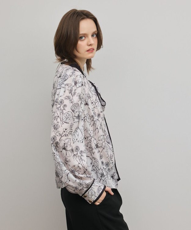 GRACE CONTINENTAL フルーツフラワープリントトップ キナリ