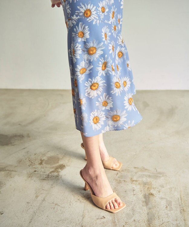 GRACE CONTINENTAL マーガレットフラワープリントスカート ブルー