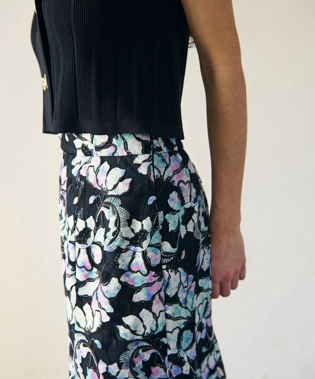 GRACE CONTINENTAL フラワー刺繍プリントスカート ブラック