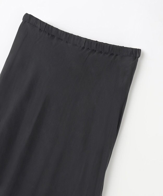 GRACE CONTINENTAL キュプラサテンフレアスカート ブラック