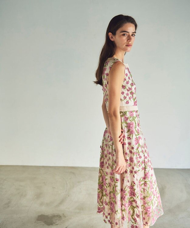 GRACE CONTINENTAL スモール3Dフラワードレス キナリ