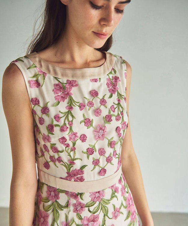 GRACE CONTINENTAL スモール3Dフラワードレス キナリ