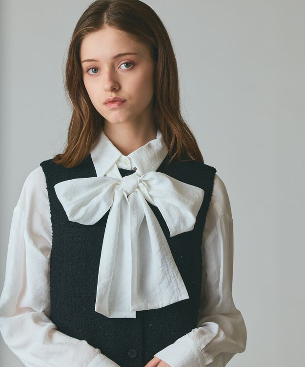 GRACE CONTINENTAL ボウタイシアーシャツ キナリ