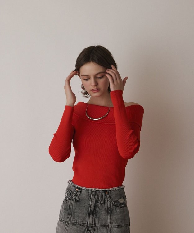 GRACE CONTINENTAL オフショルリブニットトップ レッド