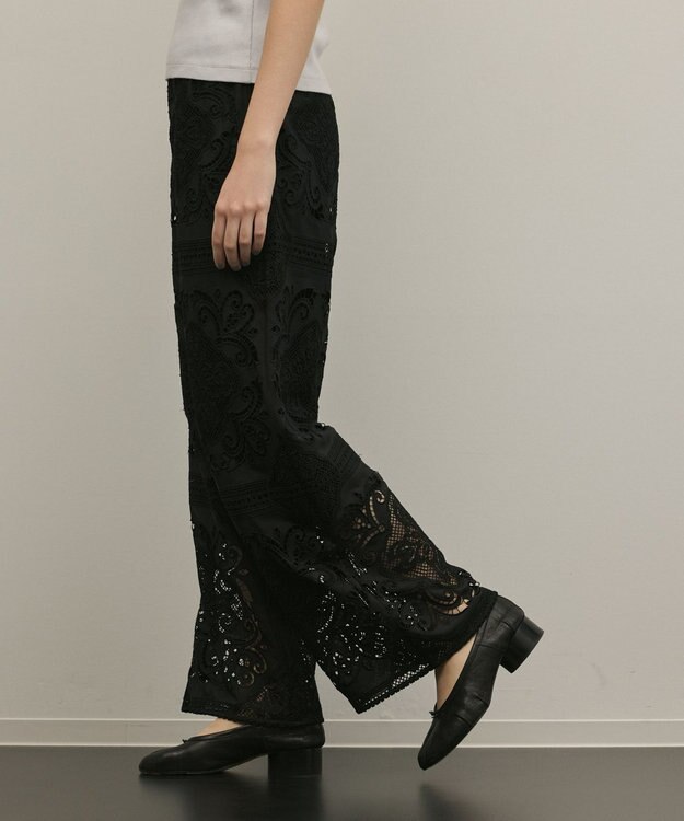 GRACE CONTINENTAL パネル刺繍パンツ ブラック